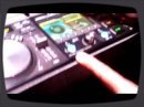 DJ Jay, dmontrateur chez Pioneer, nous fait une dmo des MEP-7000 et DJM-3000 pendant le salon du NAMM 2009