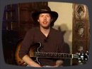 Cours de guitare par Marc Seal qui nous explique comment jeter les bases d'un blues..