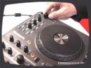 Prsent au salon du NAMM d't 2010, pour un prix de 149$, ce controlleur DJ Numark Mixtrack , offre de nombreuses fonctionnalits: Prsentation.